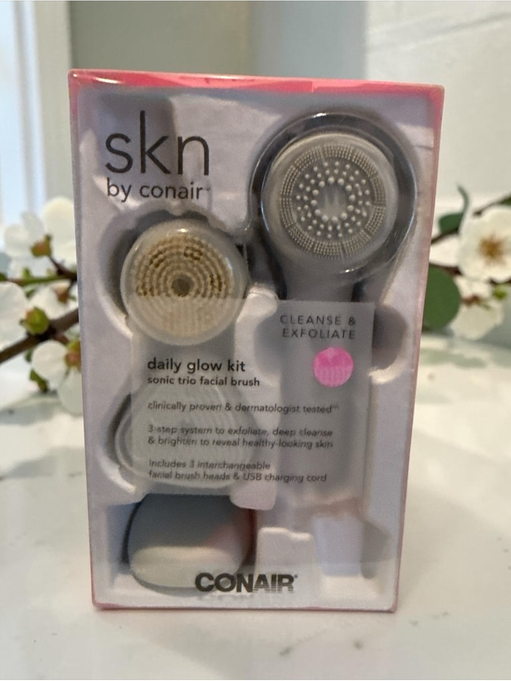 skn by conair Kids Sonic Trio Facial Brush - Pink & White
